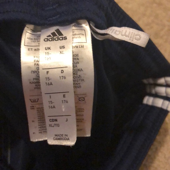 Adidas shorts - Picture 3 of 3